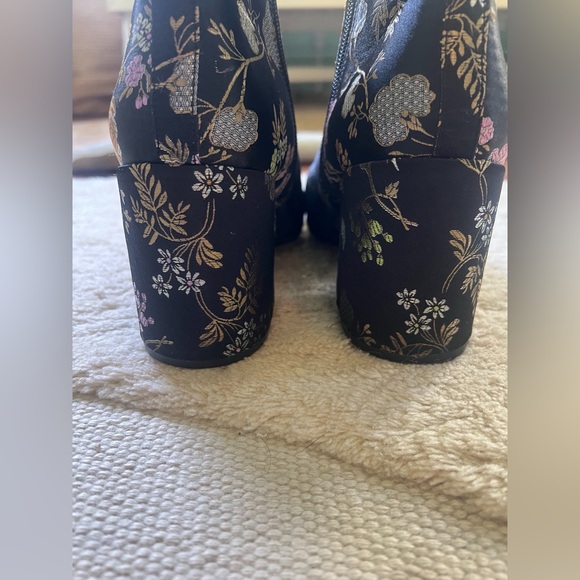 Anthropologie Bar III Heeled Black Brocade Ankle Boots Booties Floral Satin 9 10 - Picture 6 of 14